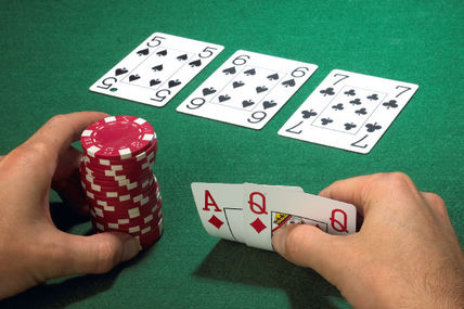 Situs Poker Casino dengan Pelayanan 24 Online