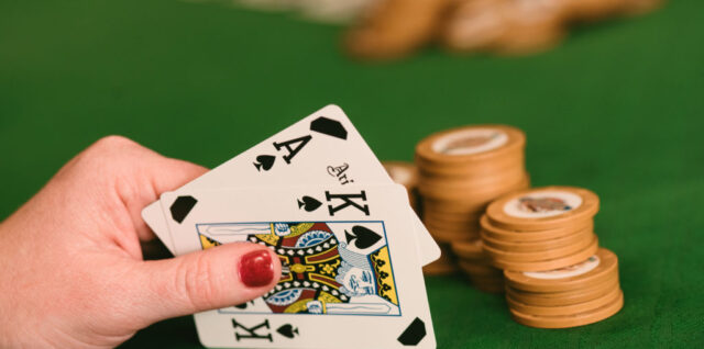 Strategi Main Poker Casino Populer dan Event Freeroll